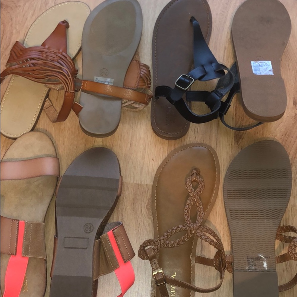 4 sandals for the price of 1
